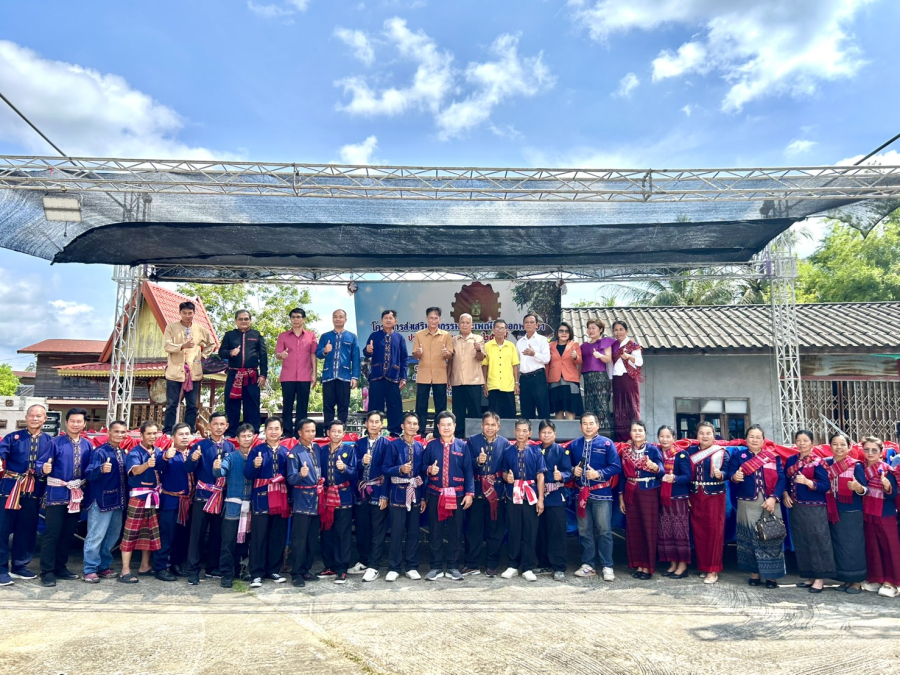 โครงการส่งเสริมกิจกรรมประเพณีวันออกพรรษา ณ วัดศรีจอมแก้ว บ้านห้วยลำโมง โดยสภาวัฒนธรรมตำบลคำบก องค์การบริหารส่วนตำบลคำบก